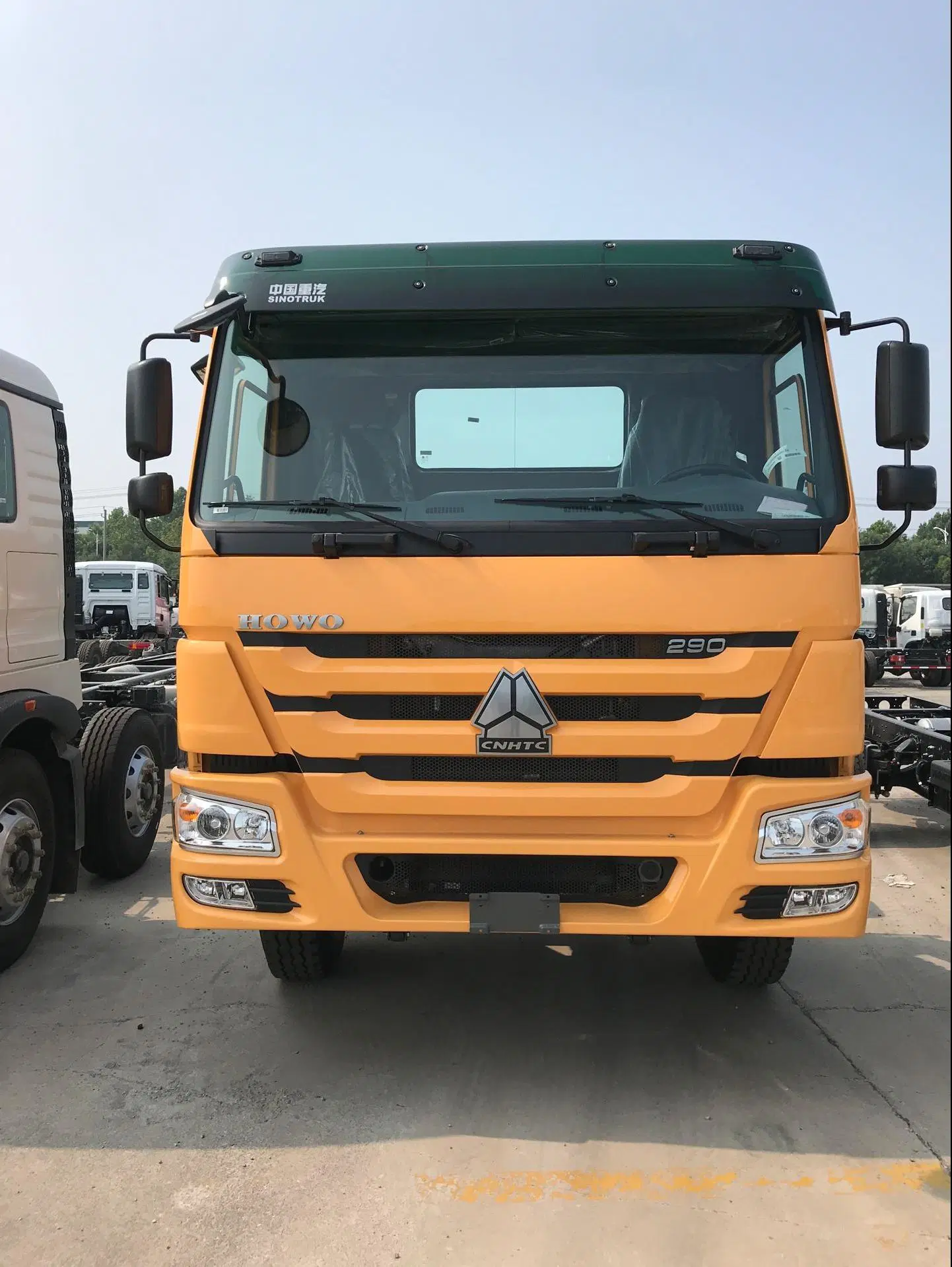 6- 8 tonnes petit camion à benne HOWO 4*4 pour Vente