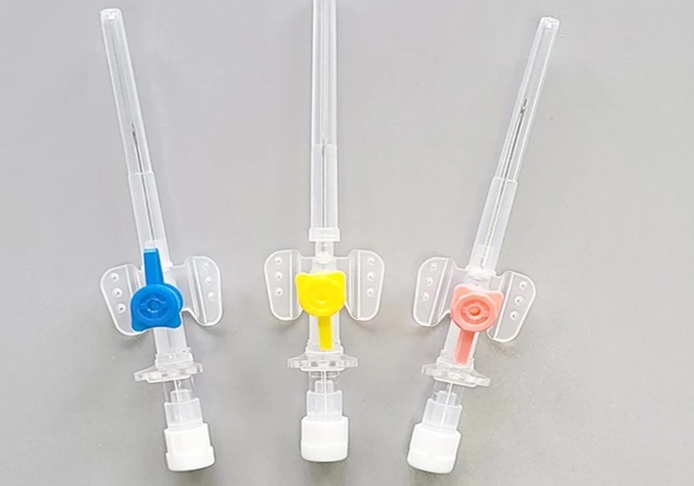 Medical Supply Disposable Sterile IV Catheter IV Cannulac with Injection Port Butterfly Type