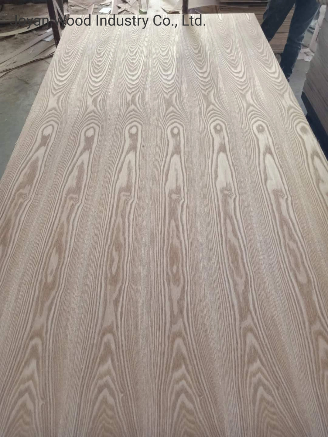 Le bois décoratifs en bois Fancy MDF MDF de gros de taille standard