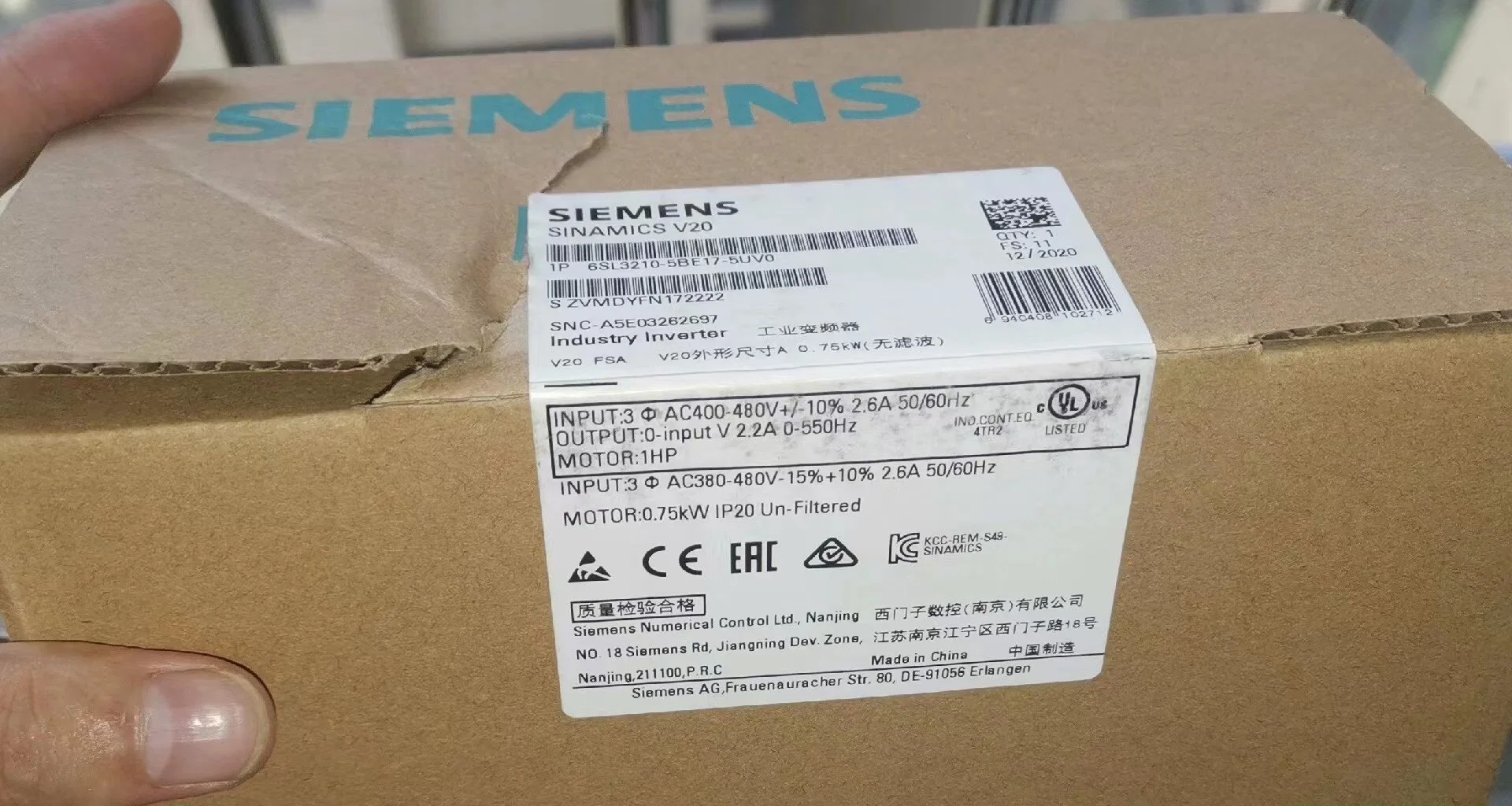 محول التردد الجديد Siemens V20 بقدرة 0.75 كيلووات 6SL3210-5be17-5UV0