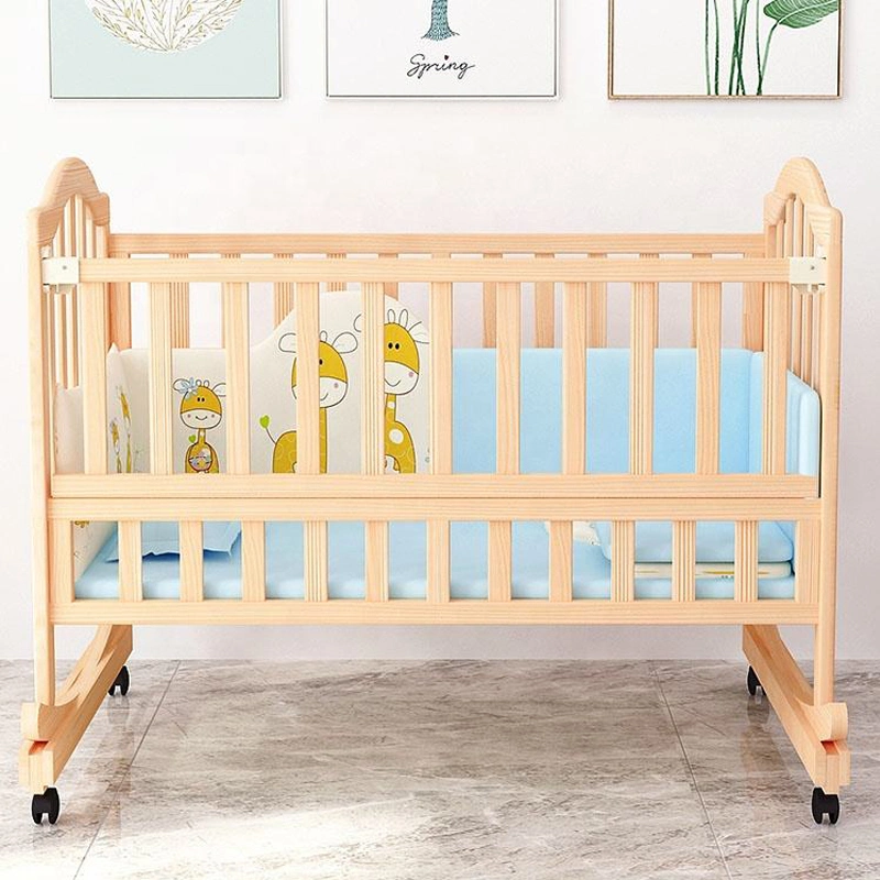 Lit de bébé en bois naturel moderne, bon marché et personnalisé pour nouveau-né.