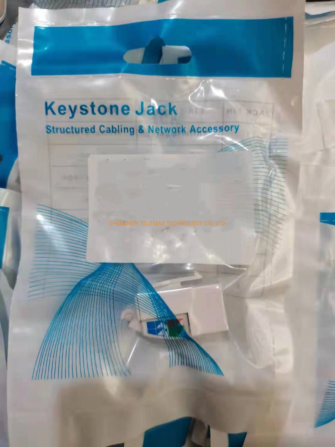 Jack Keystone Cat5e/CAT6/CAT6A sans Toolle modulaire à 90 degrés