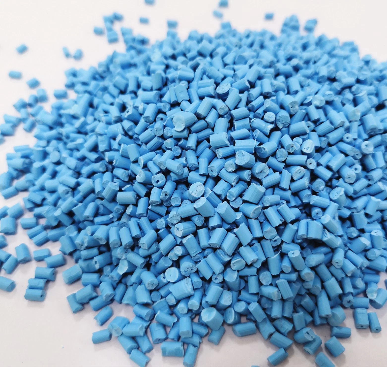 PP, ABS, PE, PET, AS, PC, Blue Masterbatch Pigment Granule Plastic Raw Material for Household Appliance/Pipe