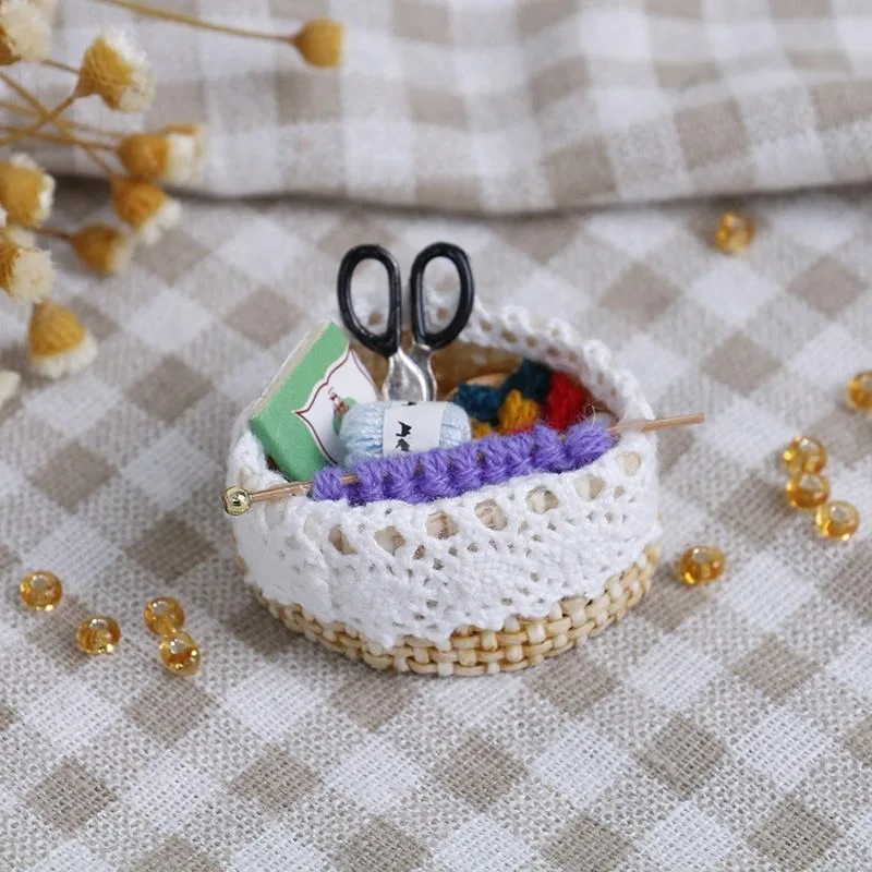 1: 12 outil de tricot miniature en laine pour maison de poupées Accessoires de décoration