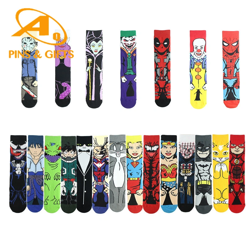 Großhandel Lustige Cartoon Charakter Gemusterten Casual Socken Männer Spaß Neuheit Comics Crew Cotton Anime Strümpfe