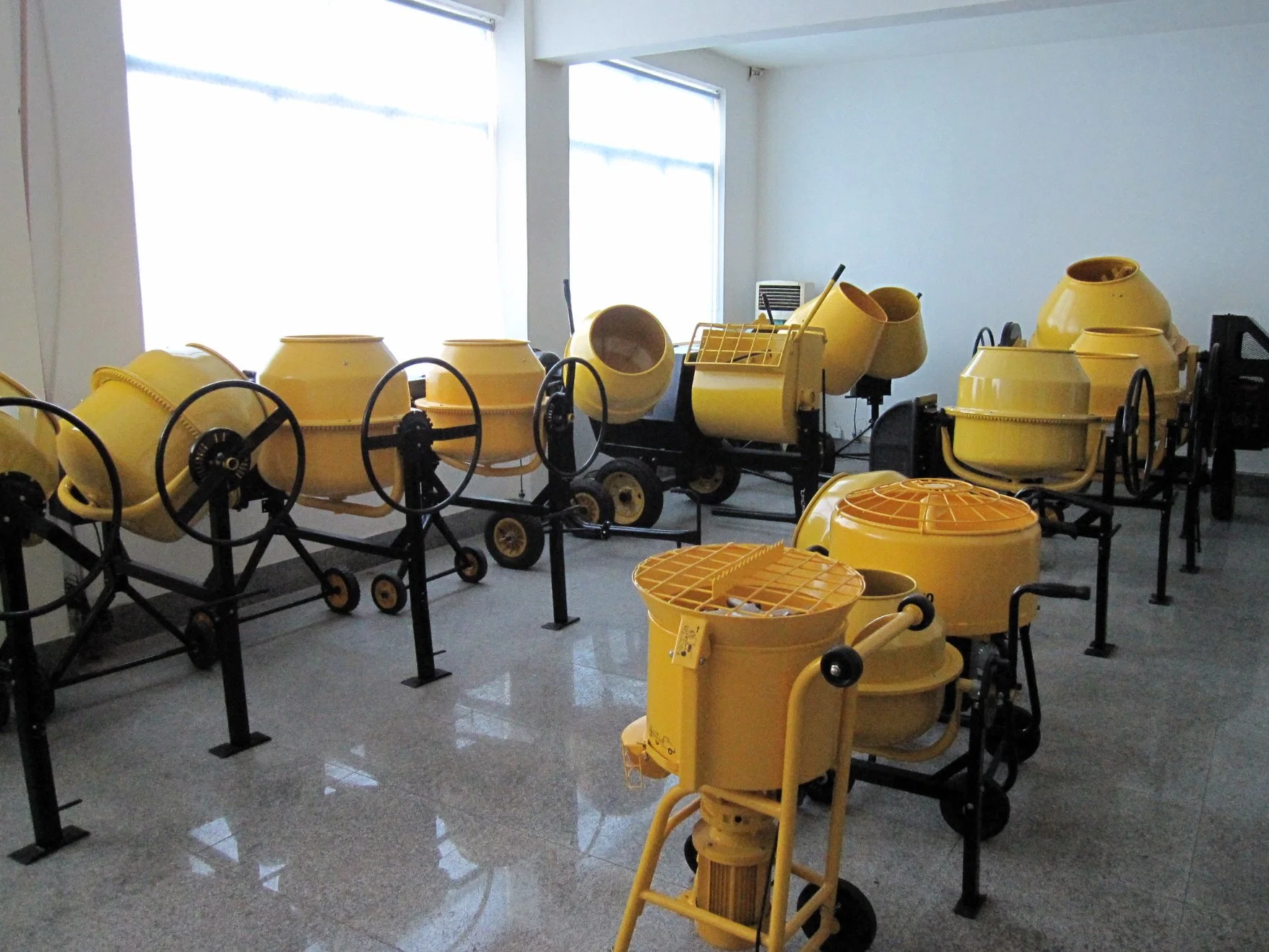 Professional Wheel Barrow Type Concrete Mixer Cement Mixer