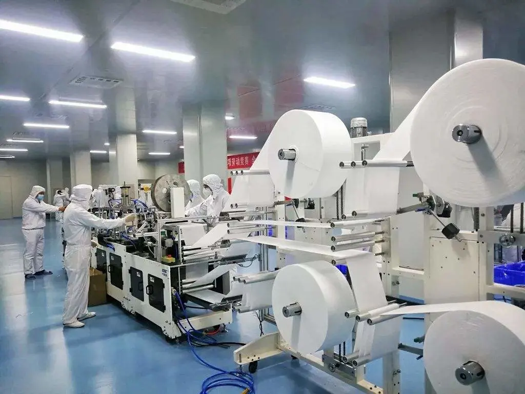 CE Approved Yy/T 0969 Yy 0469 GB19083 GB/T32610 Kf99 N99 KN95 Type I Type II Type Iir Raw Material Face Mask Making Machine Production Line Device Equipment