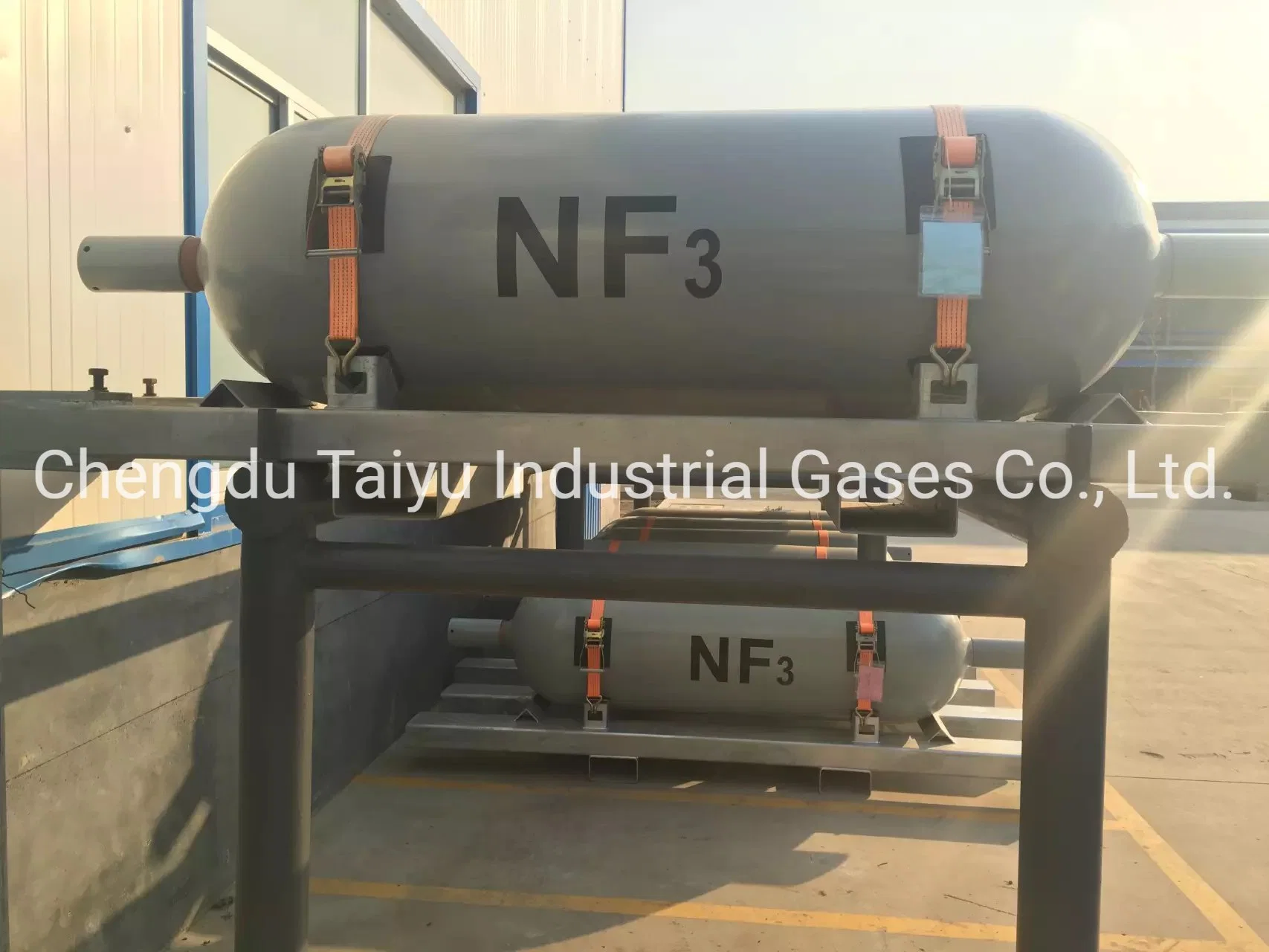 High Purity Industrial Grade NF3 Nitrogen Trifluoride Gas 99.996% Semiconductor Industry Etching Gas China Specialty Gas Price