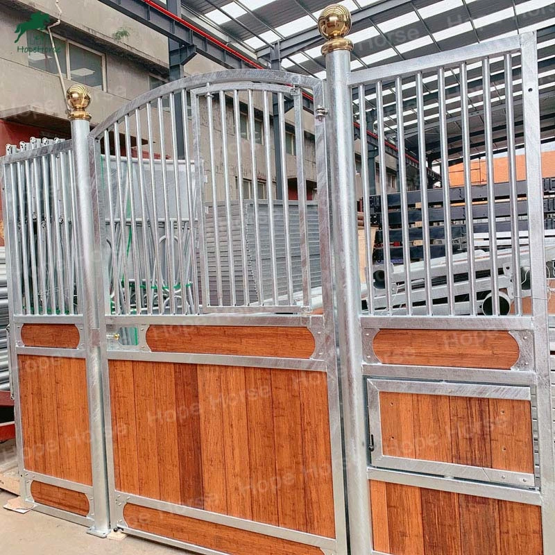 Galvanized or Powder Coated Permanent Indoor and Outdoor Horse Stall Equipment