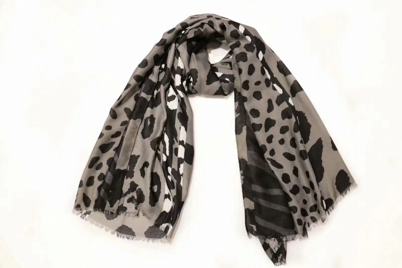 Mesdames nouvelle mode Leopard Patchwork châle Modèle Animal Hijab Automne Hiver Zebra bandeau de silencieux d'impression Foulard Foulard Sjaal Wrap