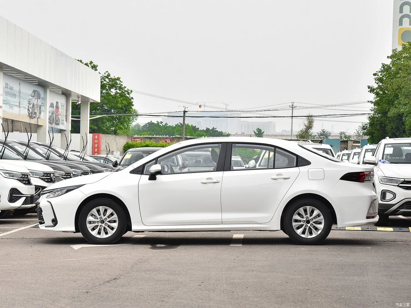 Toyota Corolla Vehicle with 1.5L Chinese Secondhand Car New2023 1.5L Elite Version