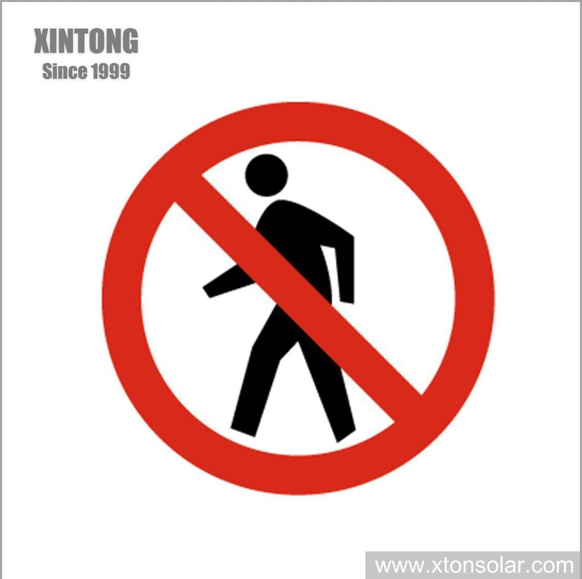 Roadway Safety Signs Hospital Xintong 60mm Solar Traffic Warning Sign