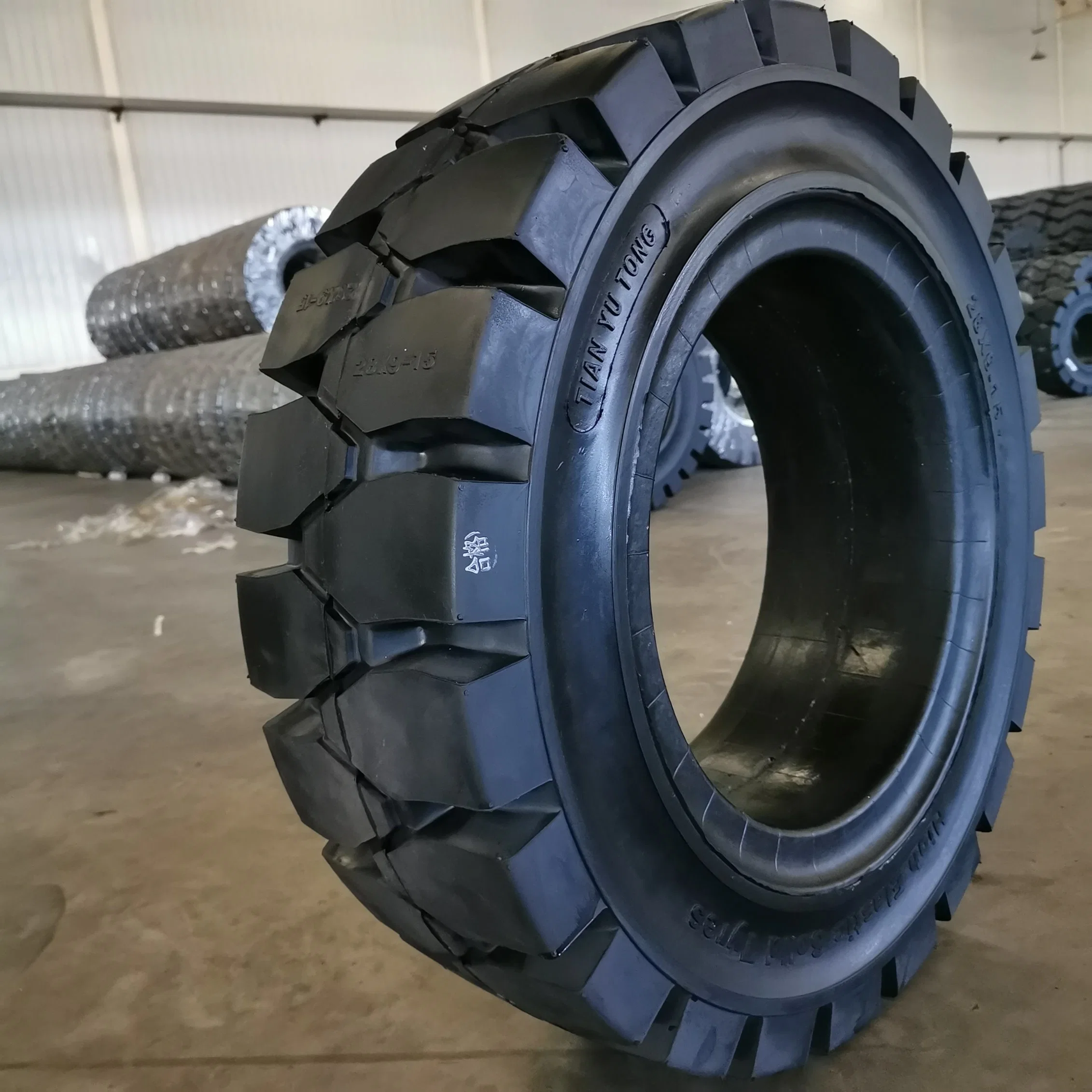 Leihu Superhama OTR Tyre Solid Tire Manufacturer Specialist High Load Low Rolling Resistance Forklift Solid Tyres (5.00-8 23X9-10 7.00-9 7.00-12 250-15 28X9-15)