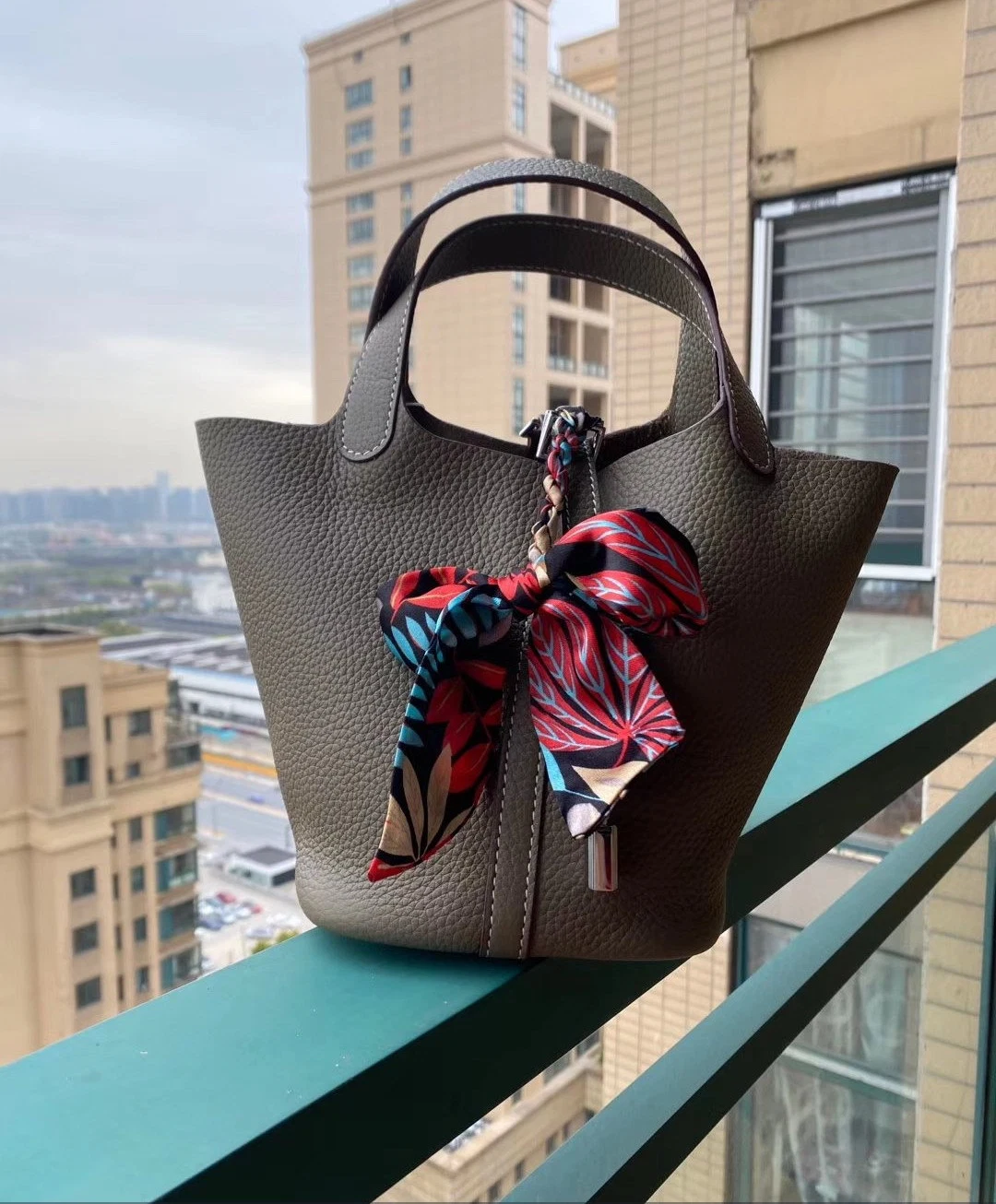 FT088 Scarves Ladies Printing Luxury Twilly Silks Purse Decoration Accessories for Women Printed Handbag Bag Scarf Bow Silk