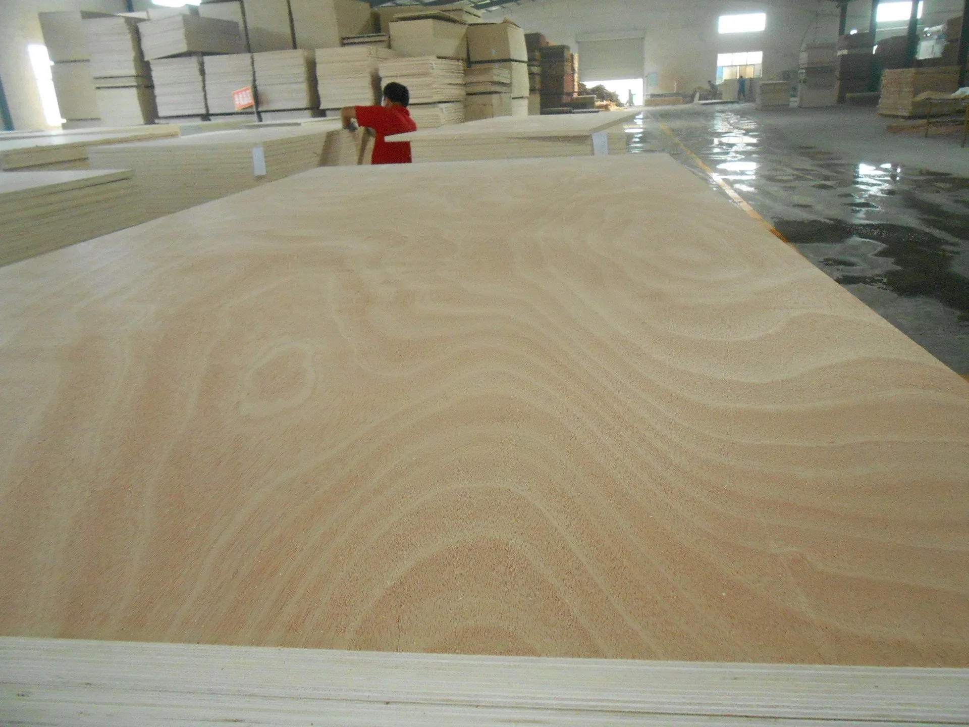 Multi-Layer Wood Veneer Technology Wood Board Sapele Board Bleached Poplar Board Birch Board Three-Ply Plywood Three-Ply Board