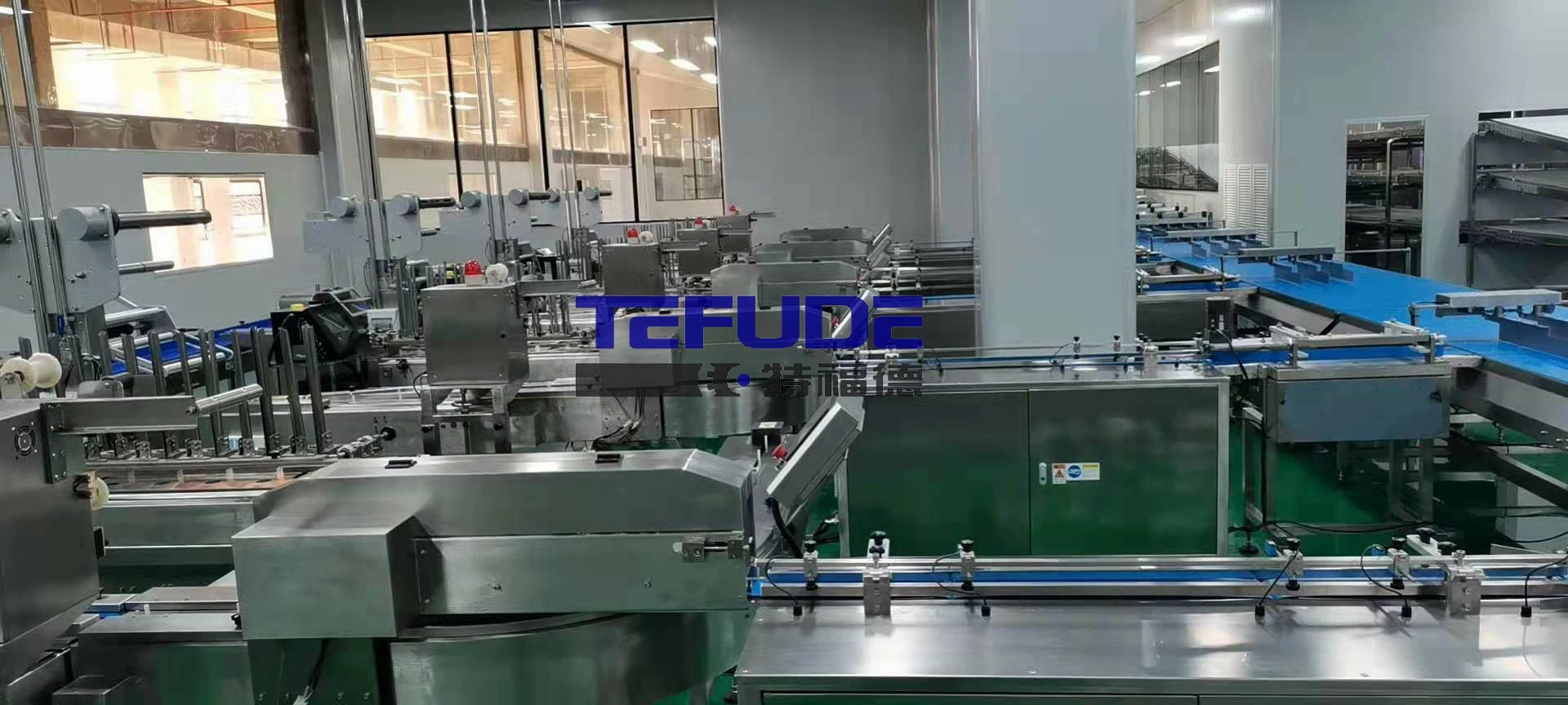 Automatic Packing Machine Supply Packing Belt Conveyor Food Tray Wrapping Machine