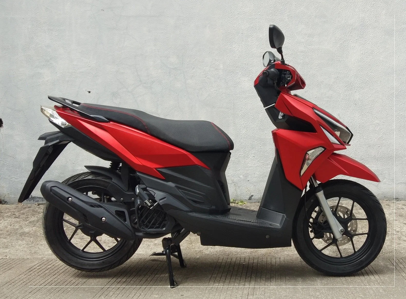 Geely Motor 125cc/110cc Motorcycle Gas Scooter (JL150T-31 FLAIR CLICK) EPA DOT