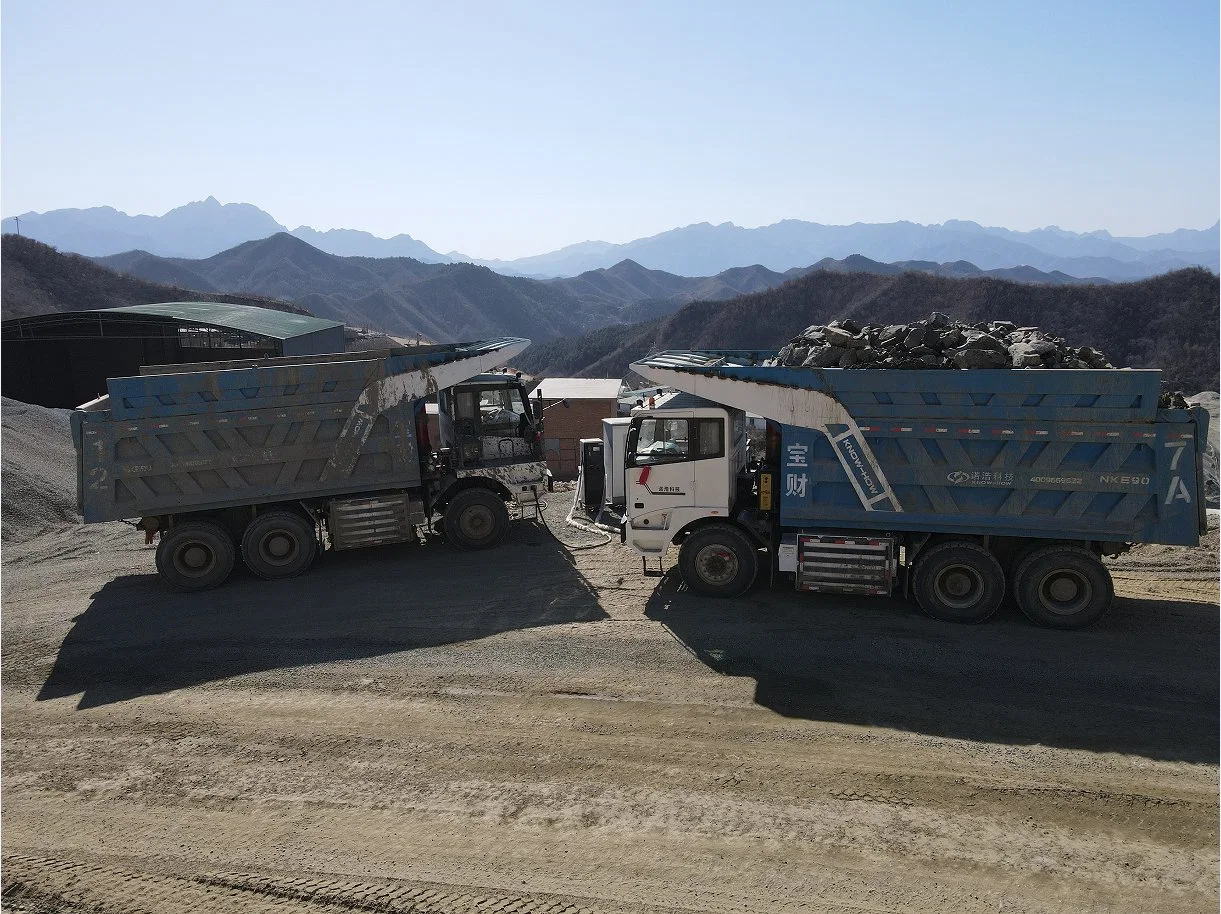 Know-How 105 Ton Grade 564kwh Modèle de Camion Benne Électrique à Double Moteur avec Batterie Catl Intégrée pour Chargement et Échange dans un Système de Suspension Égalisant Soudé Intégral.