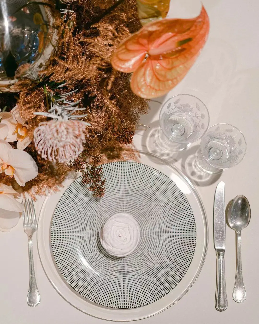 Cadeira de jantar de casamento em forma de ovelha branca com cadeira para banquetes de design novo Com tecido Velvet para o hotel