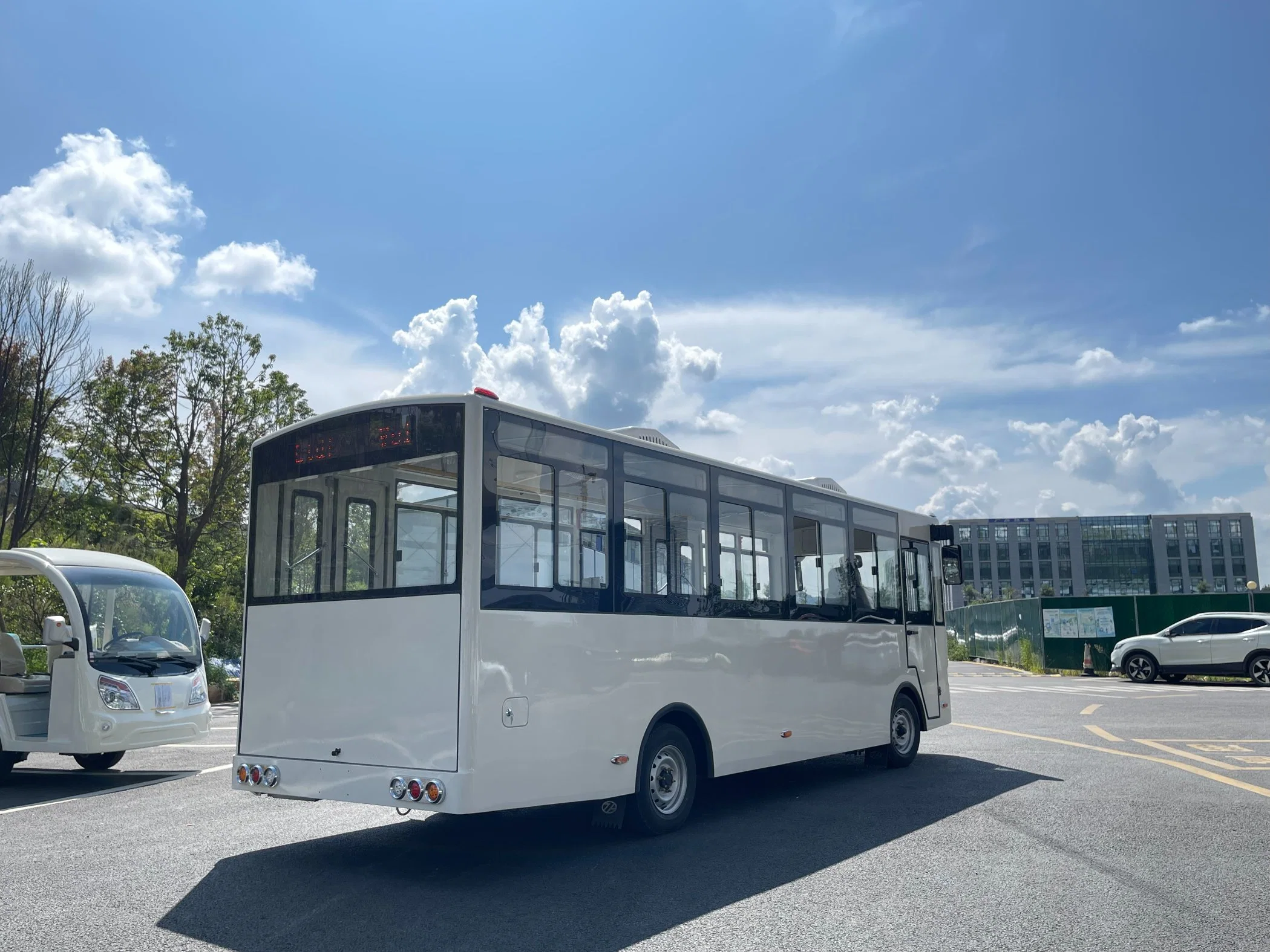 China Manufacture 23 Passagier Rhd Mini Bus Electric Bus (ZH-Legende S)