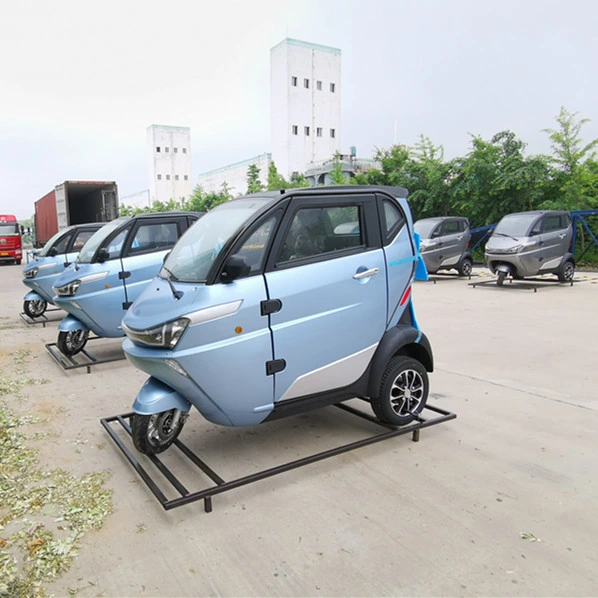 Cabine fermée de luxe Auto électrique Electrico dans la ville