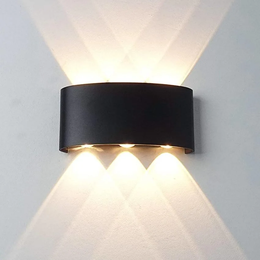 إضاءة ديكور حديثة من الألومنيوم للحديقة المقاومة للماء في المنزل الأسود للفنادق والممرات ومصباح جداري خارجي.