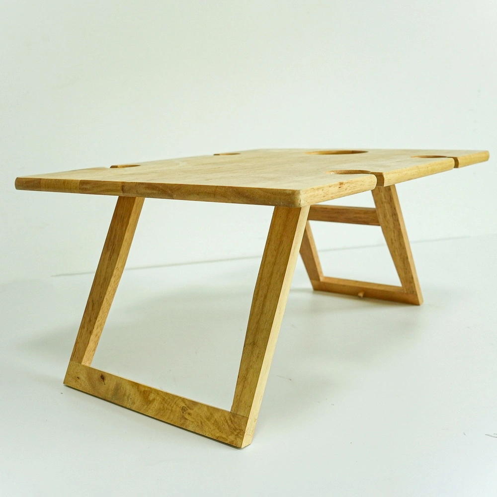 Table pliante en bois pour vin et pique-nique en plein air avec porte-verres à vin et support à collations.