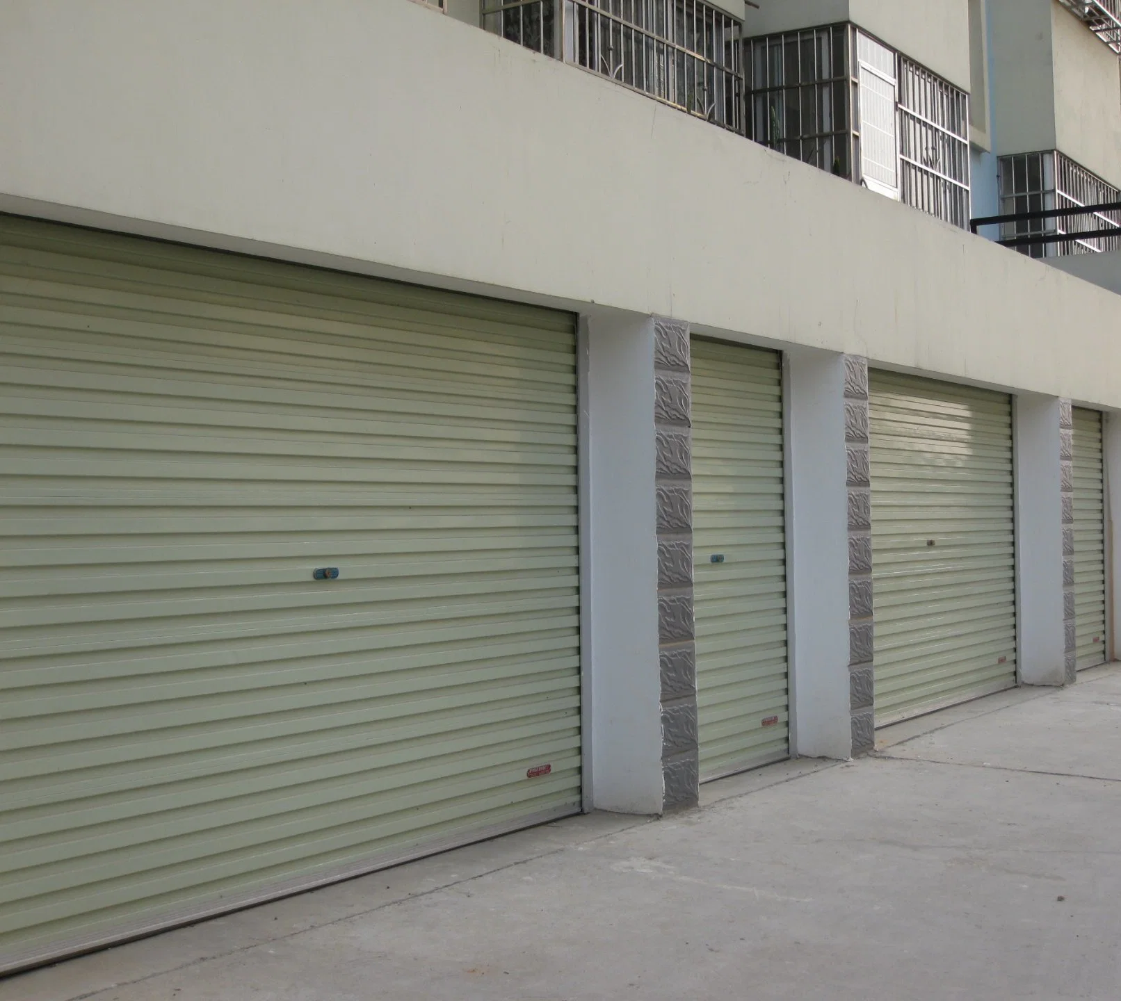 Rodillo de aluminio residencial de obturador automático de puertas de garaje