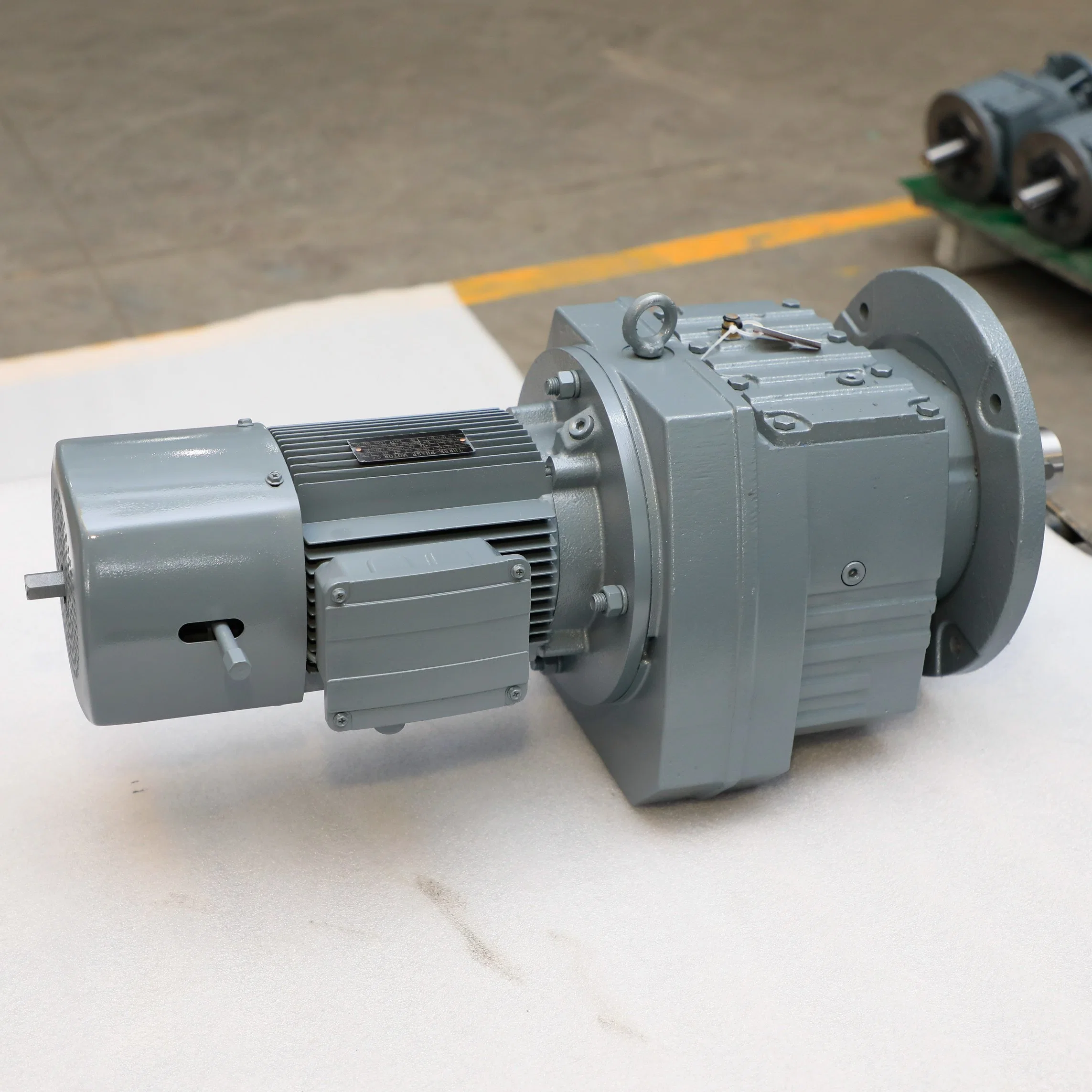 High quality/High cost performance  R Series RF77 Gear Box