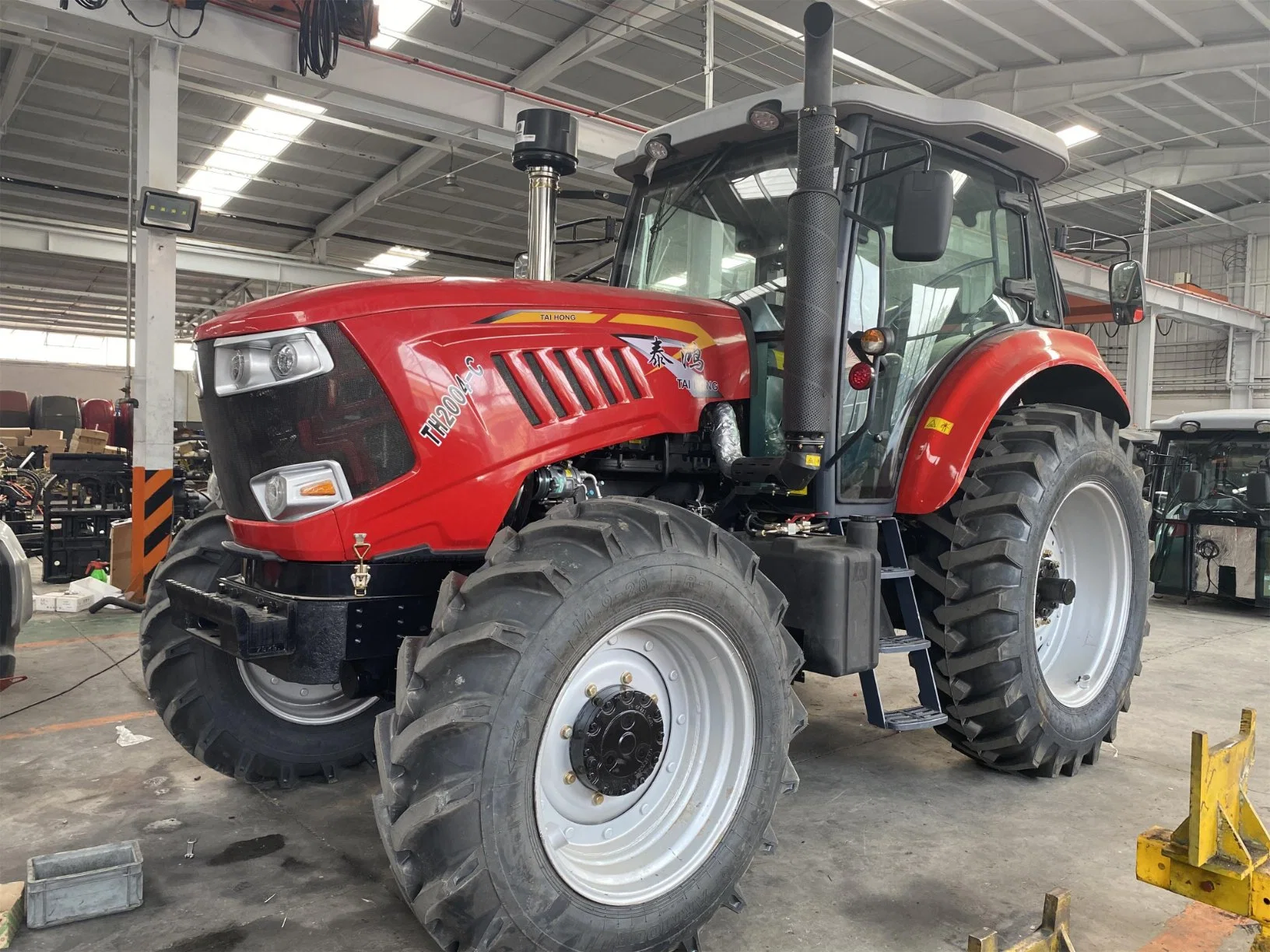 Novo Trator Moda 150 HP Trator, Tractor Agrícola Th 1504 Trator Agrícola para o reboque, Timão