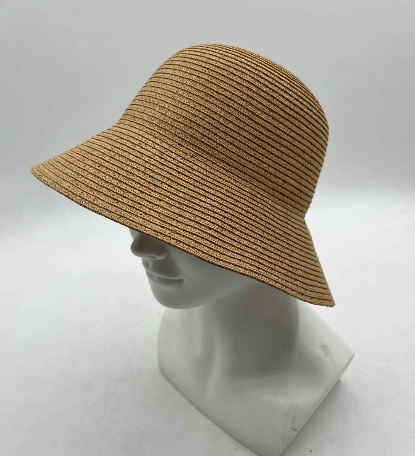 Les femmes de la paille de papier de l'été Packable FSC Fashion godet Hat