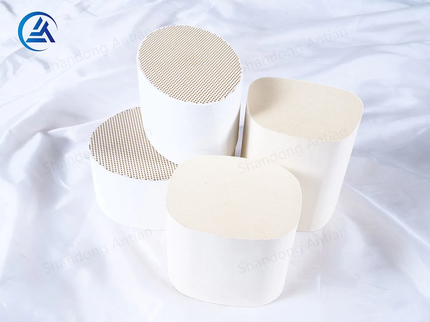 Honeycomb Ceramic Catalyst Substrate for Car Exhaust Gas Purifier