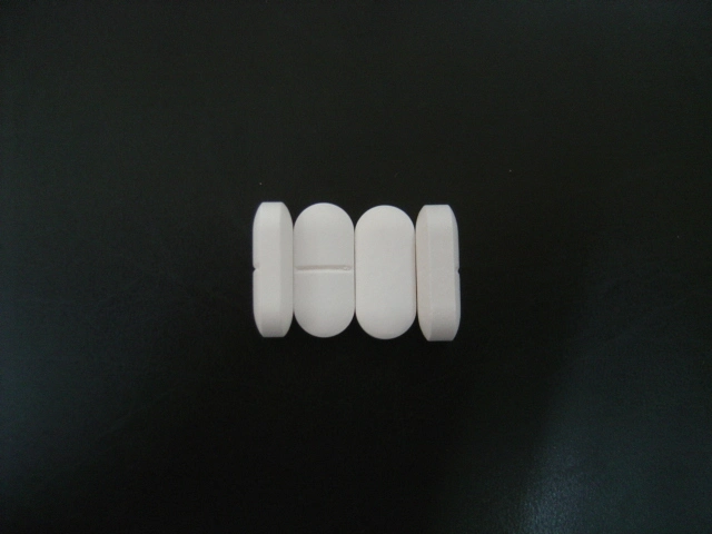 Amoxicilina y tableta de potasio Clavulanato