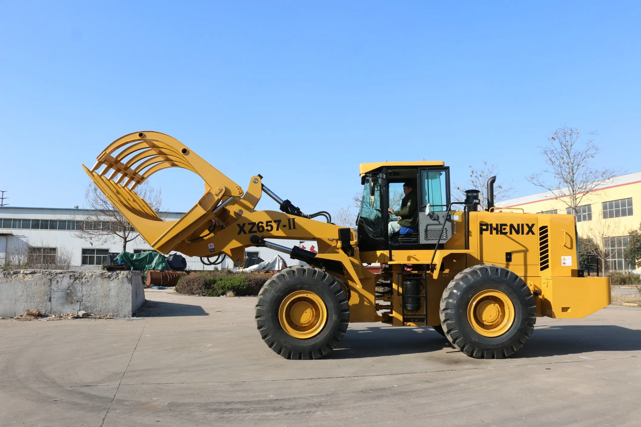 Hydraulic Wheel Front End Articulated Loader 953 with Joystick/3.0m3 Bucket/Landscaping/Construction Projects with 3cbm Bucket &Grass Fork&Grass Clamp