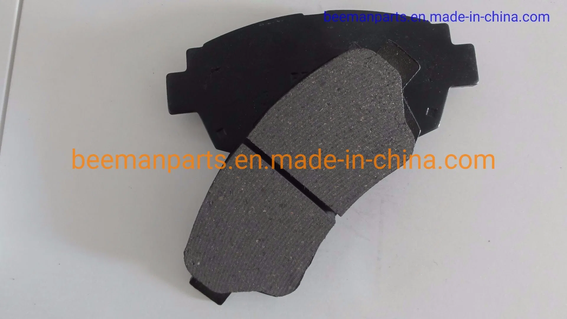 Semi-Metal Auto Parts Brake Pad Accessory for Toyota Scepter D2118 /A394wk