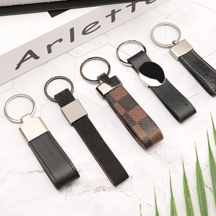 New Arrival Bus Car Logo Squishy Keychain with Leather Strap Split Ring with 4 Die Cast Design Blank Leather Keychain Self Defense Cat Talking Factory Key Ring