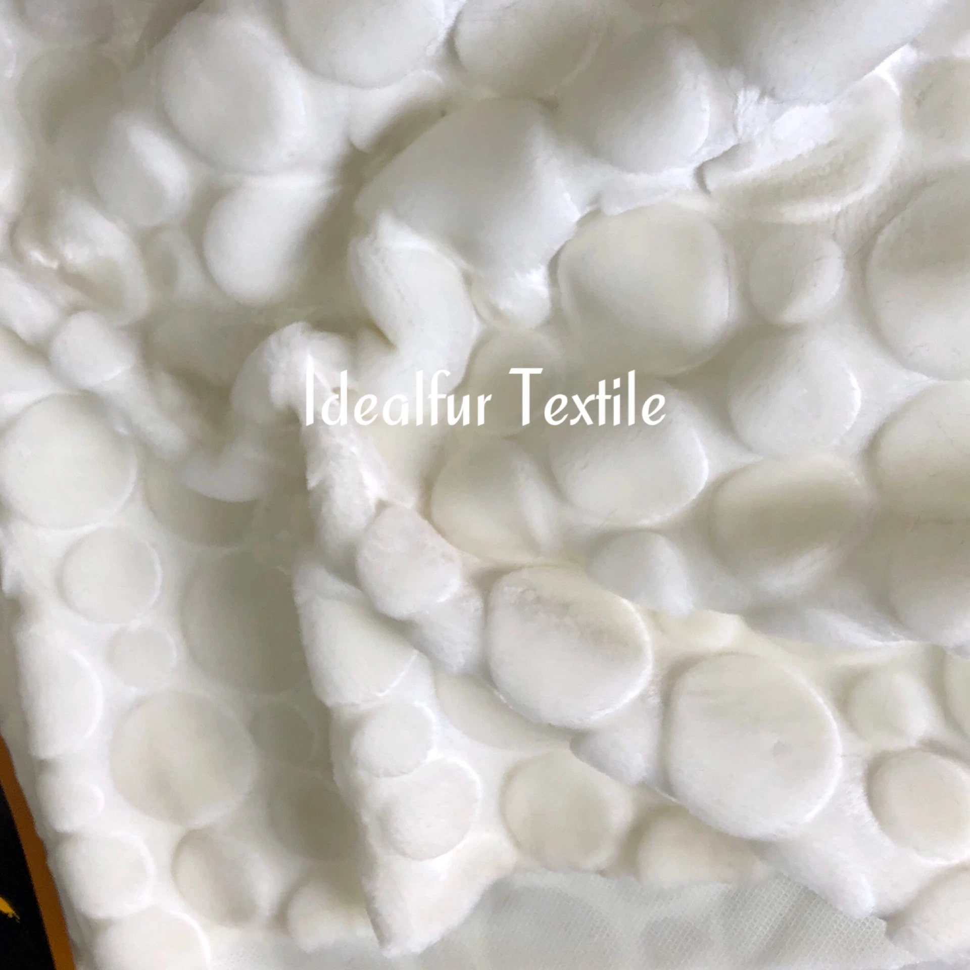 Circular Embossed Short Pile Imitation Rabbit Fur