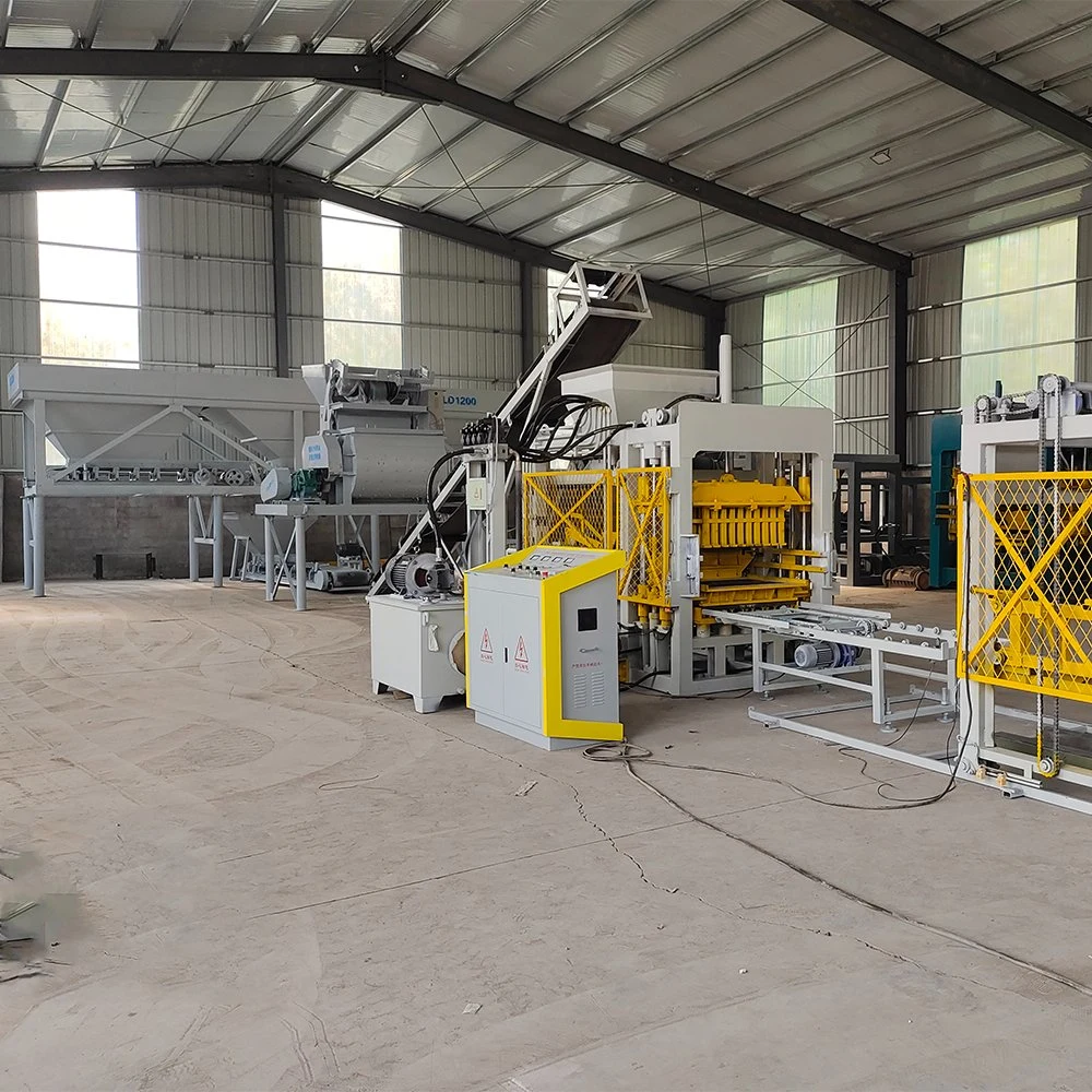 Qt4-15 Manufacturer of Bread Brick Pavement Brick Pavement Brick Production Line Concrete Block Manufacturer Building Block Manufacturer