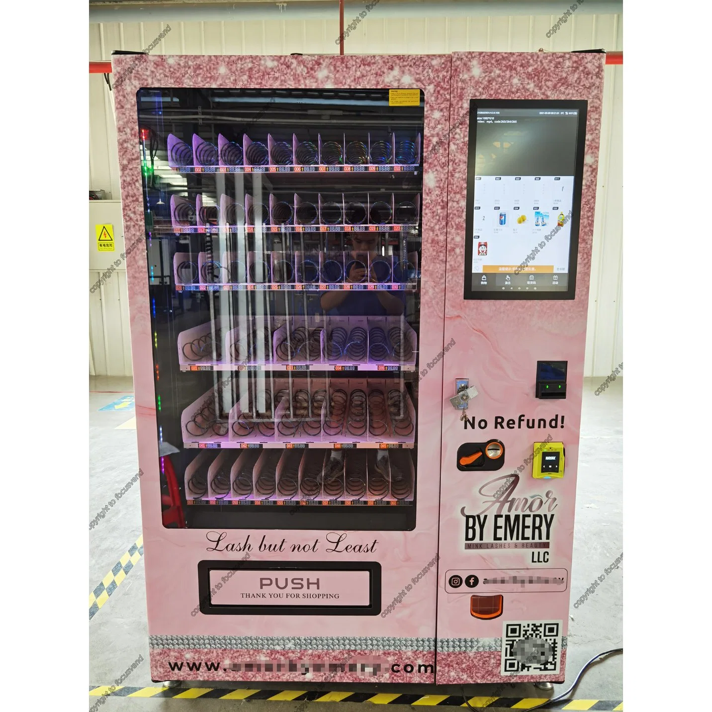 Best Seller Beauty Vending Machine for Hair with Card Reader with Big Touch Screen