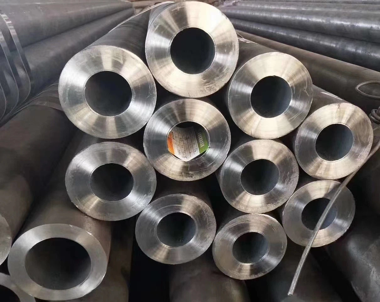 ASTM A355 P1 P2 P5 P9 P11 Alloy Seamless Steel Alloy Tube