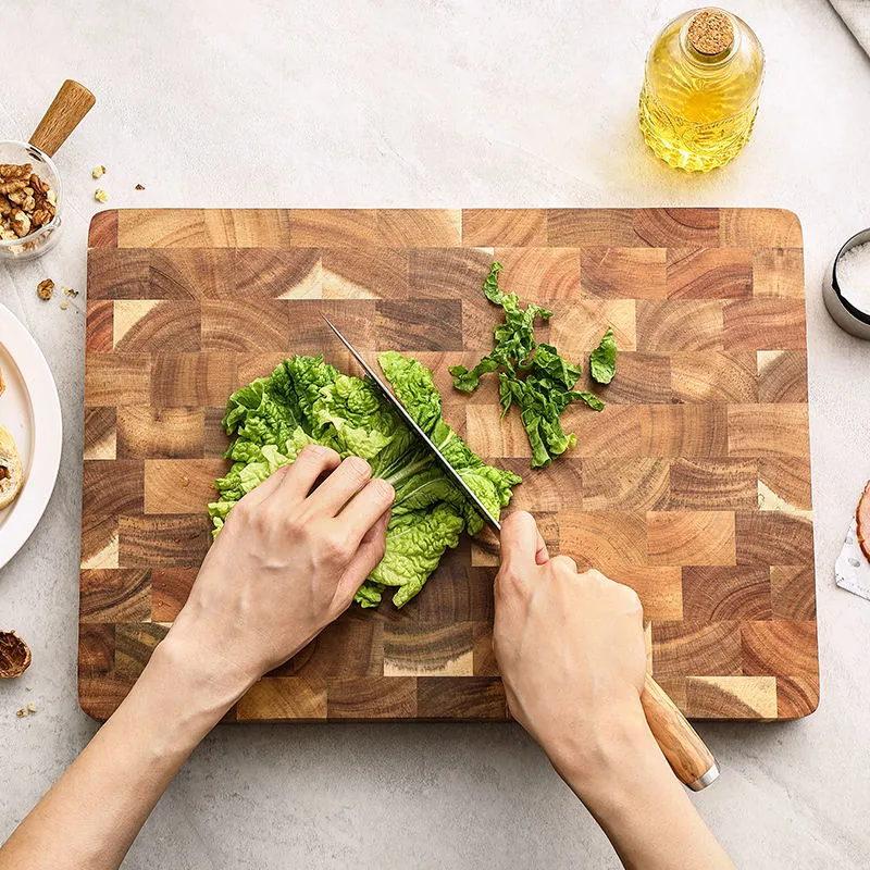 La madera de acacia de grano final cocina para picar alimentos de la junta de corte de madera