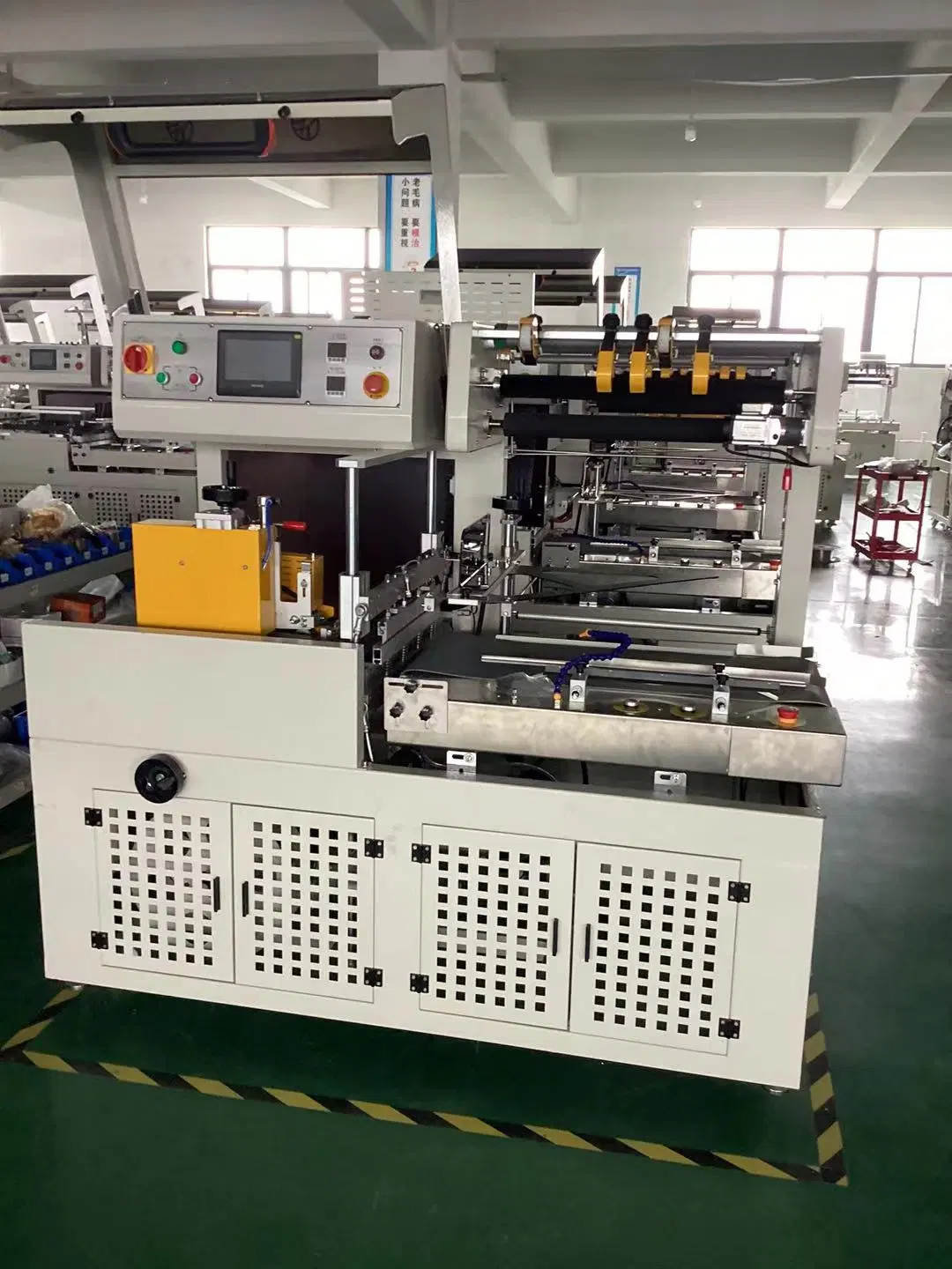 Factroy Price Automatic Heat Film Shrink Tunnel Wrapper and Heat Shrink Wrapping Packaging Machine