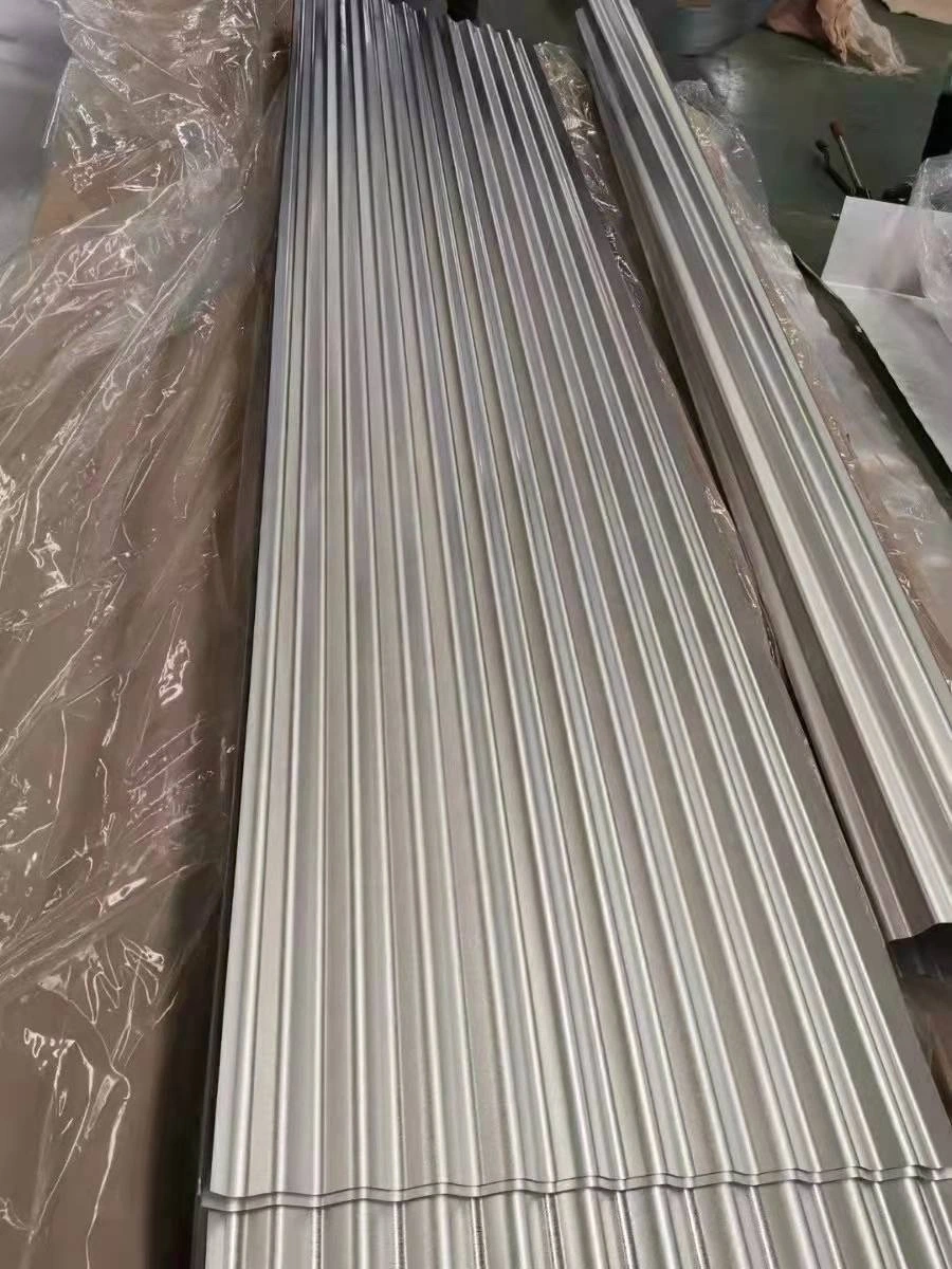 Z80g Z100g Iron Metal Roof Manufacturer 20 26 Gi المقياس Gl Zinc 470 600 ورقة من الفولاذ المجعد من أجل أسقف أسرة الحديقة بالألواح مع 0.6 مم 0.8 مم 1.2 مم