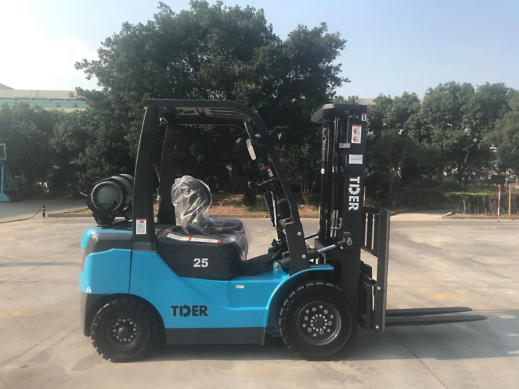 Hot Tder New Gas Gasoline/LPG Dual Fuel Gasoline 5ton Propane Forklift Fg15, Fg25, Fg30, Fg35, Fg40, Fg50, Fg60, Fg70, Fg80