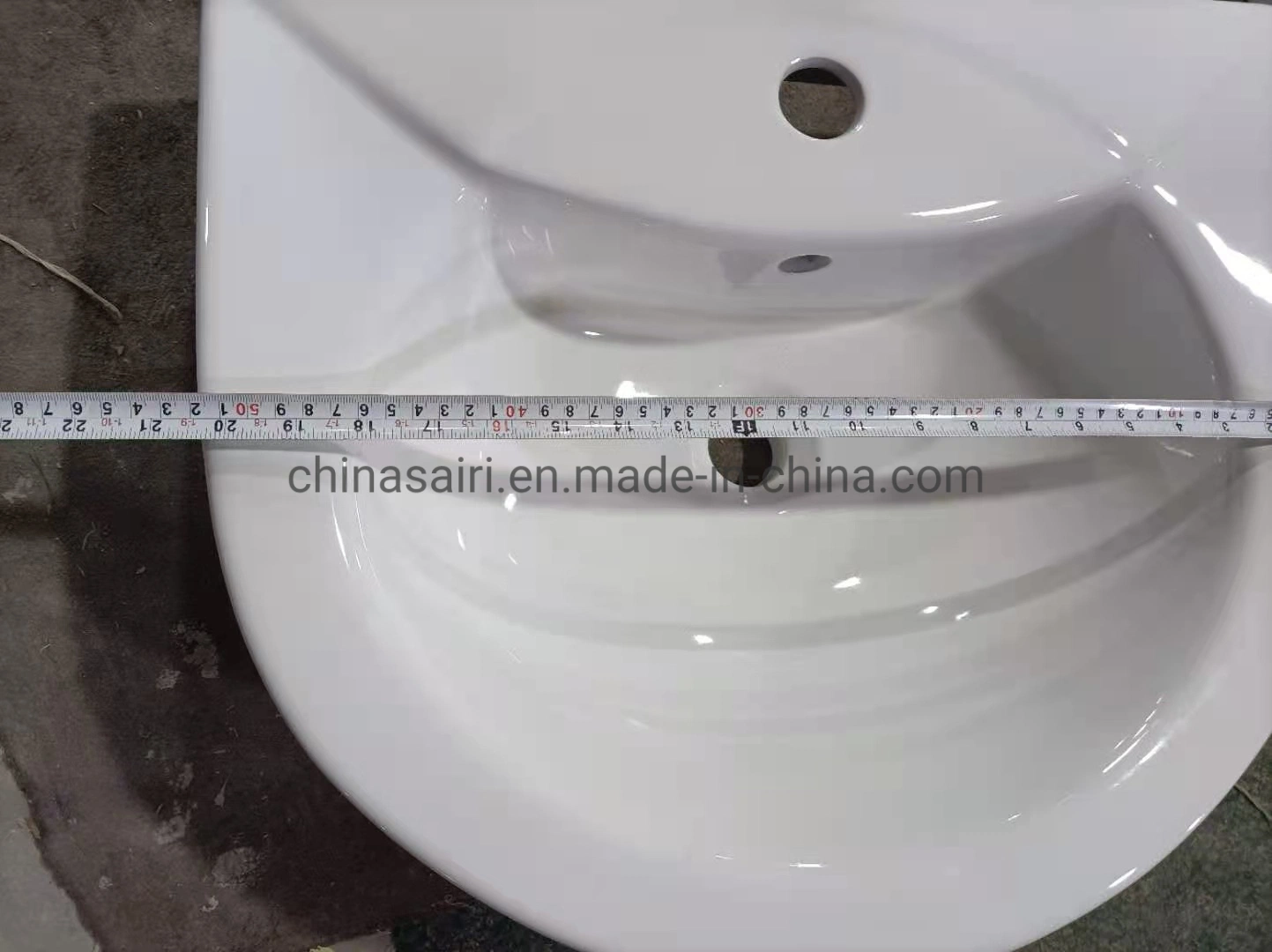 Sairi Tunísia Style Design Moderno Ceramic Semi metade para o pedestal lave à mão penduradas na parede Basin