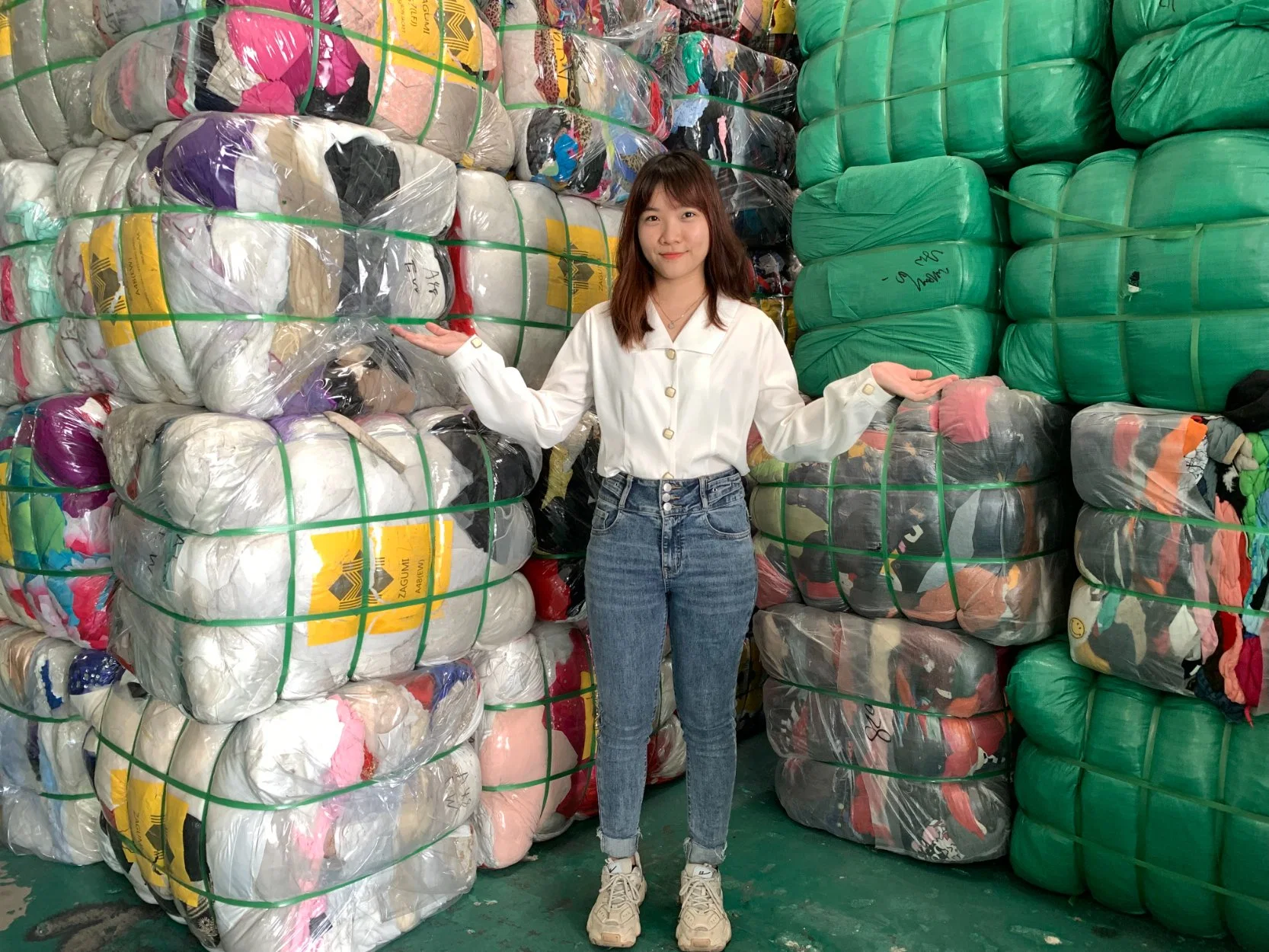 Container Wholesale Second Hand Clothing Fashion Clothing Children Spring Wear Korean Used Clothing Suppliers Vintage Wholesale Bales Used Clothing in Bales