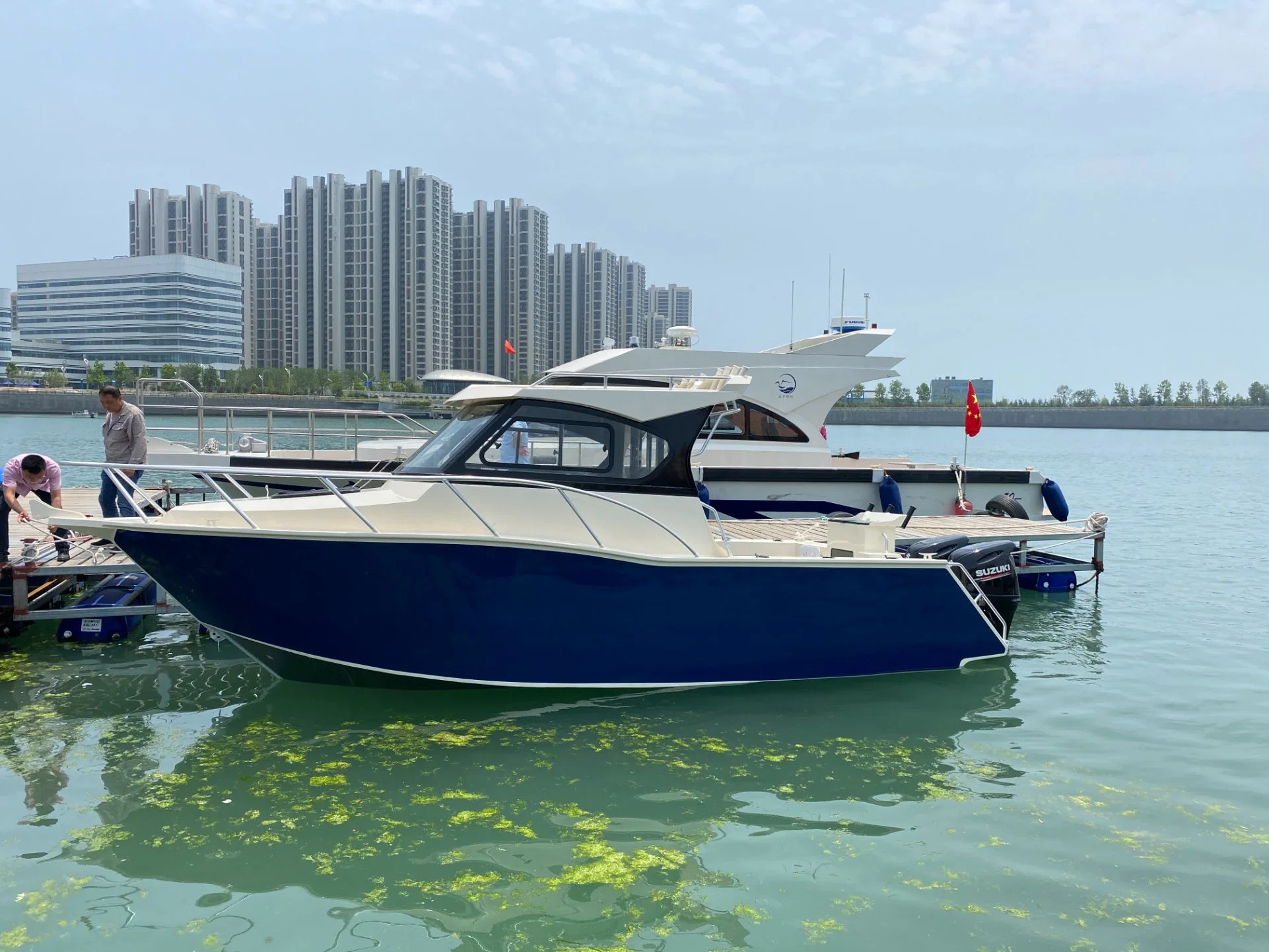 High Speed Offshore Aluminum Motor Watercraft Cabin Boat for Leisure