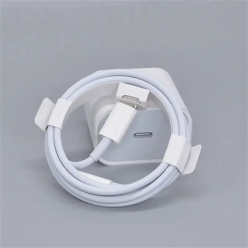 Mobile Phone Chargers for iPhone 15 14 13 Power Adaptor 20 Watt Adapter USB Type C Plug Charging Block