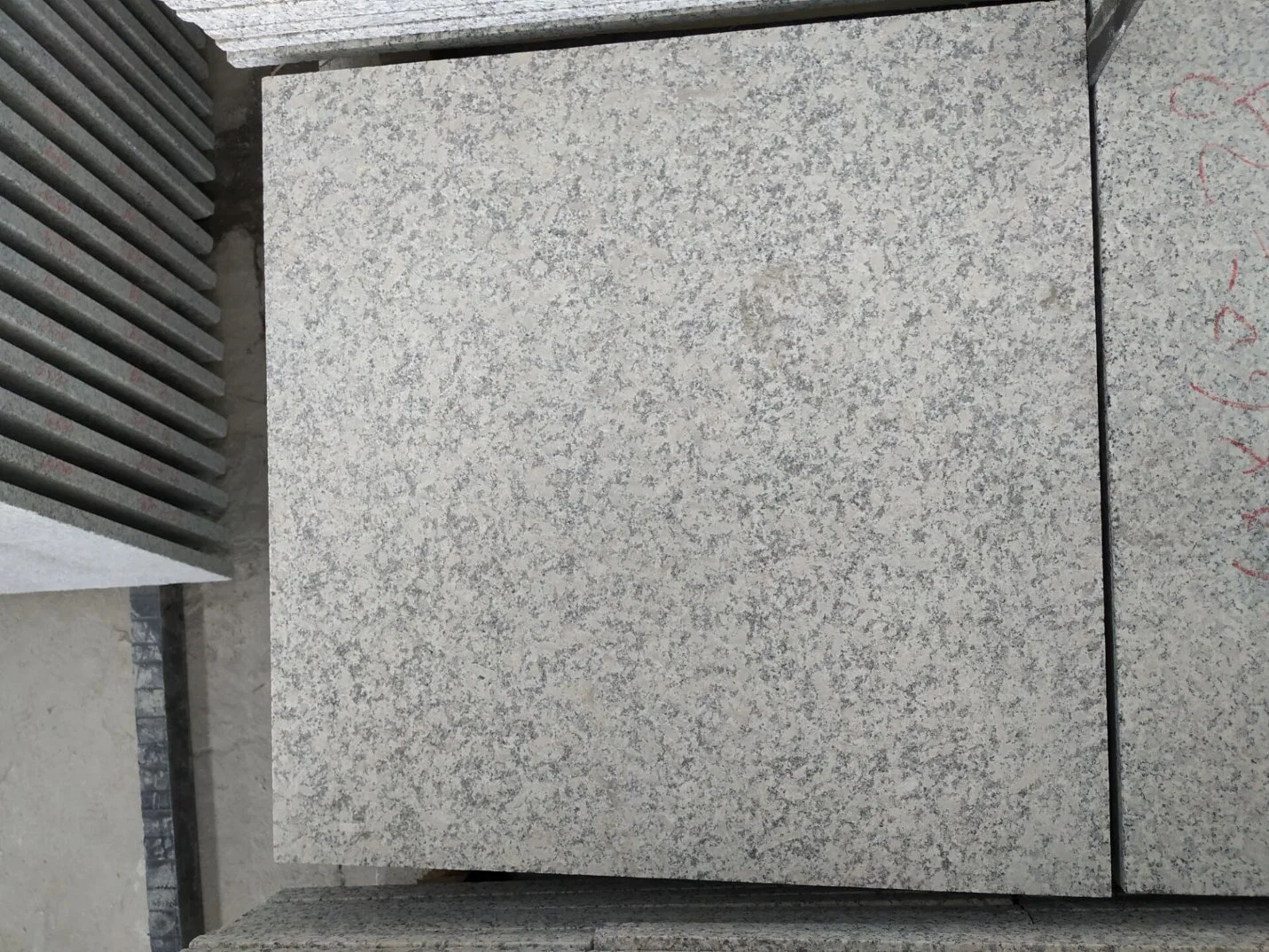 Chinese Grey Granite G602 Rosa Grey Polished Granite Flooring Tile Flamed Granite Pavers for Landscaping