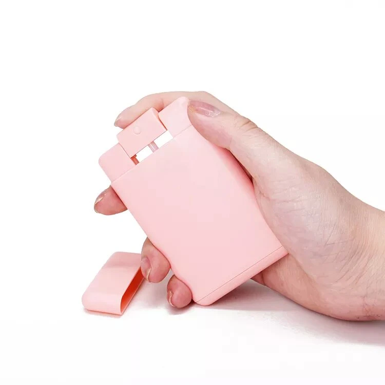 Commerce de gros 20ML NOIR Pocket Flacon pulvérisateur de parfum de carte de crédit